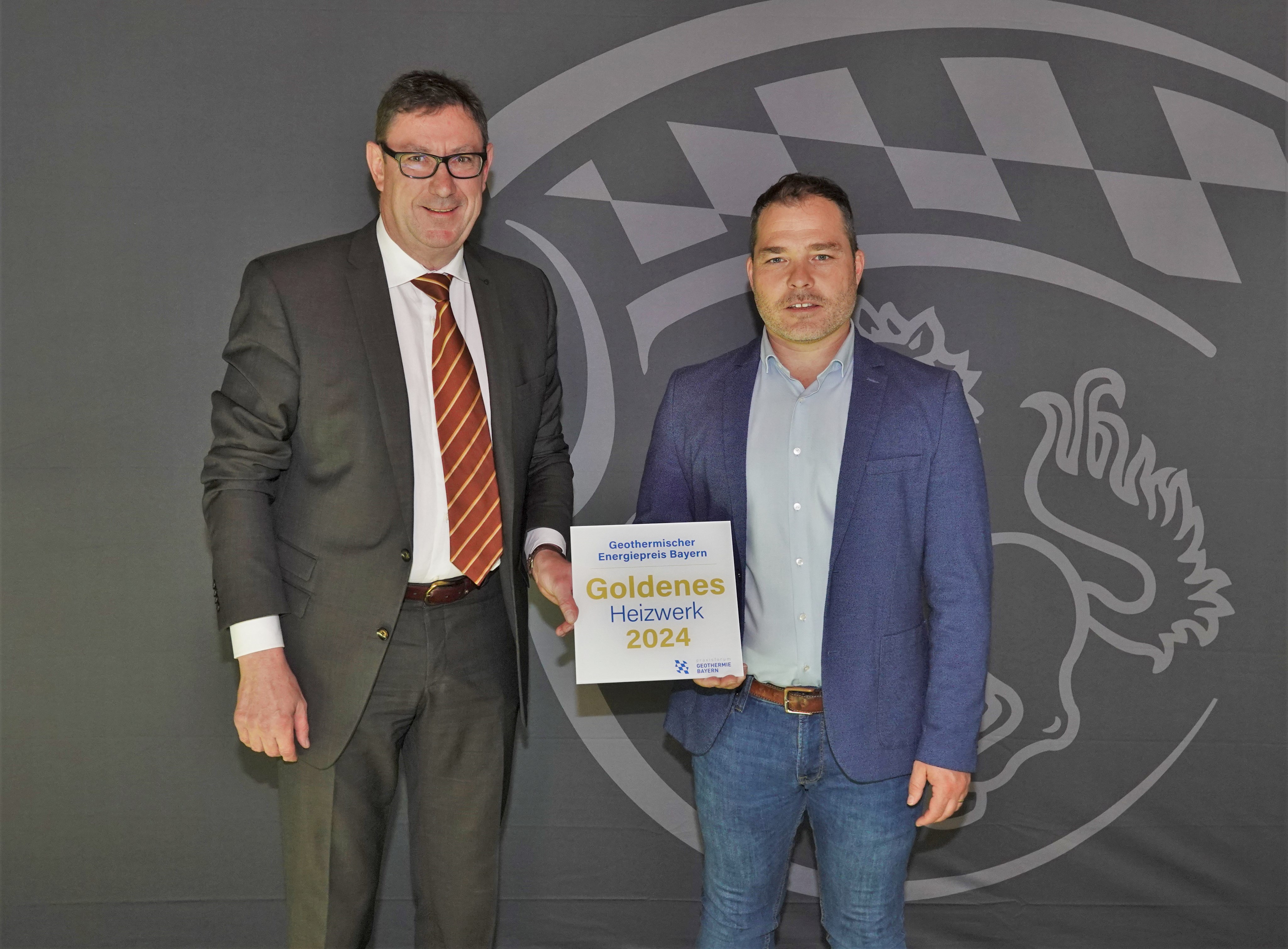 Leider haben wir keinen Alternativtext zu diesem Bild, aber wir arbeiten daran.