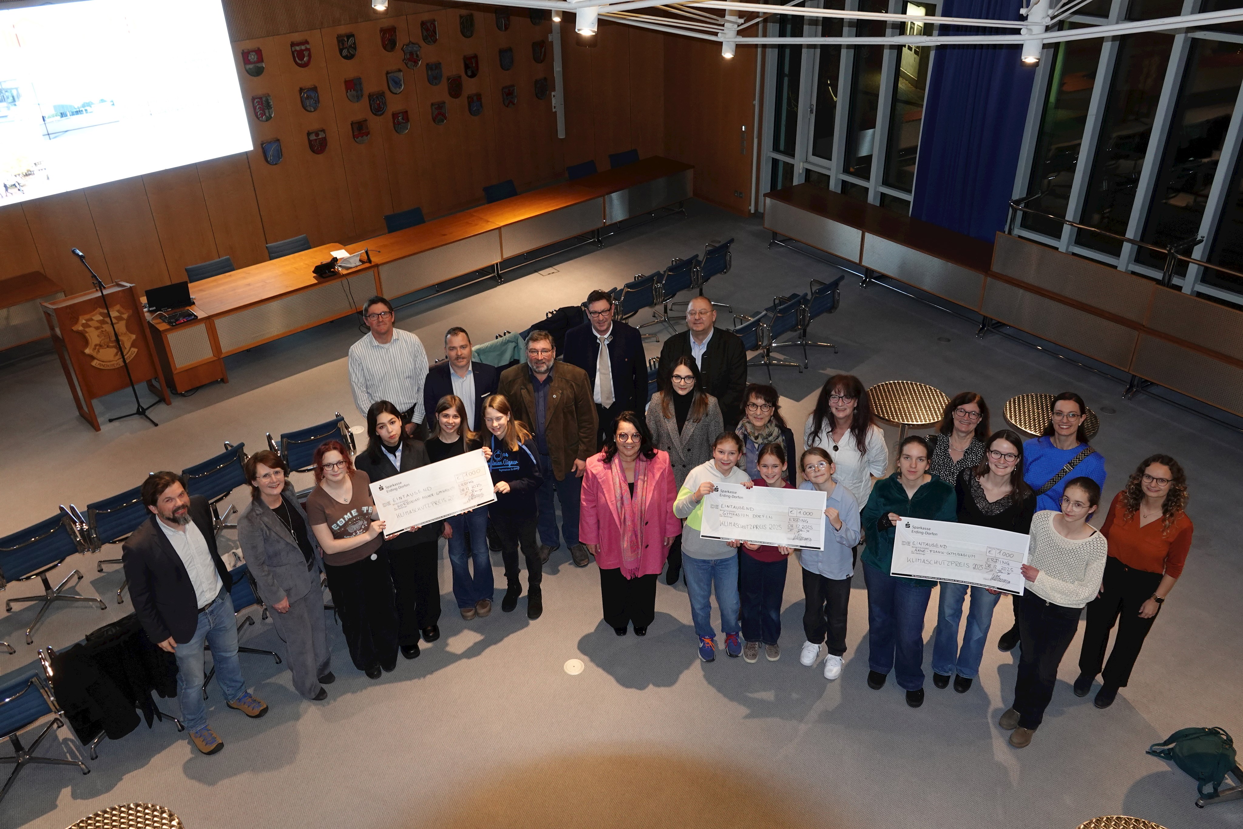  Klimaschutzpreis für Anne-Frank-, Korbinian-Aigner-Gymnasium und Gymnasium Dorfen